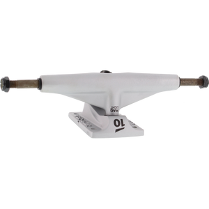 Tensor LO Mag-Light 5.5 Silver/Silver Skateboard Trucks (Set of 2) | Universo Extremo Boards Skate & Surf